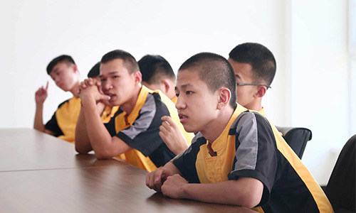 太原万通汽修学校