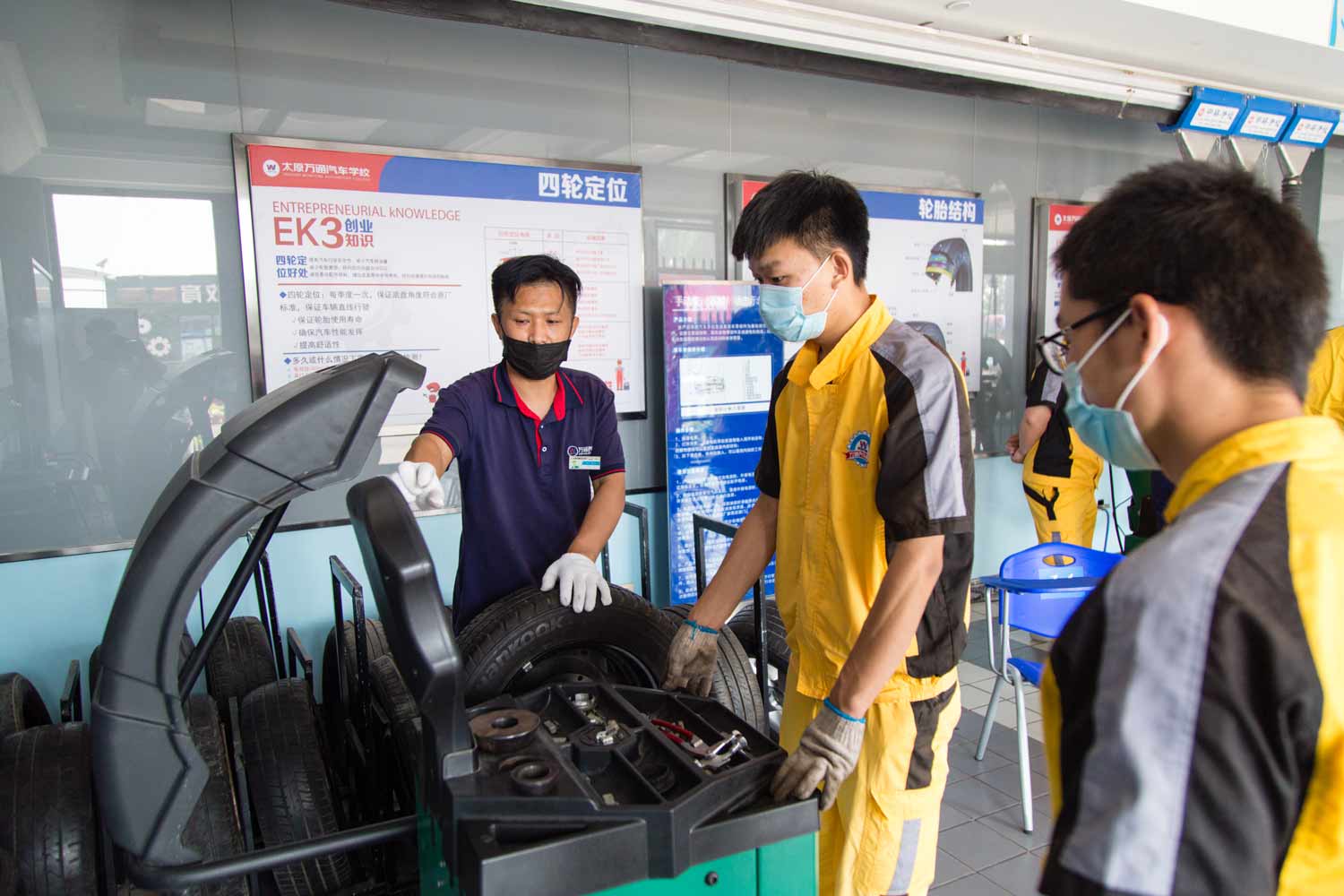 实战实训_太原万通汽车学校