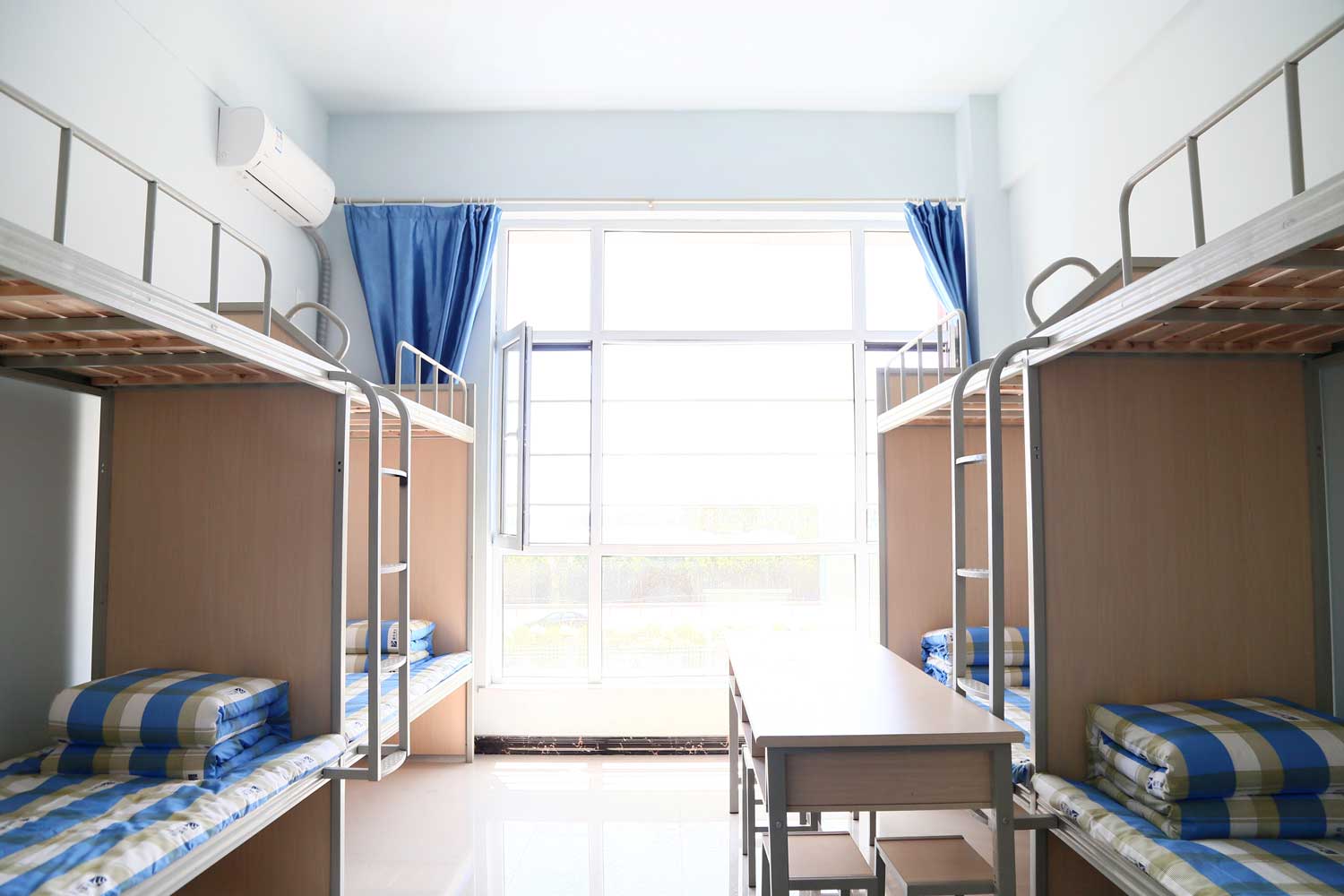 宿舍环境_太原万通汽车学校